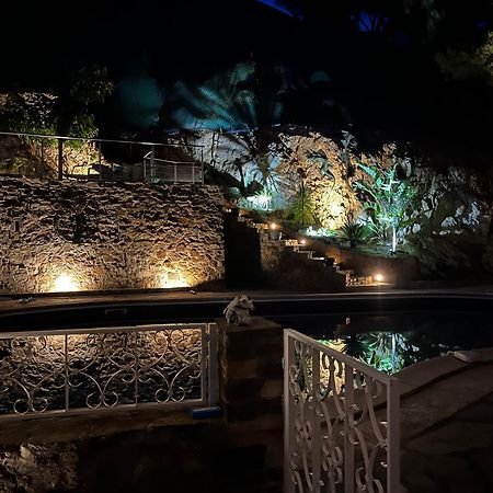 Meuble Tourisme 4*, Les Pieds Dans L'Eau, Villa Las Palmeras La Londe-les-Maures Exterior photo